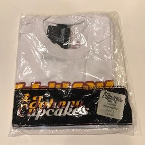 Johnny Cupcakes Thrasher Men’s Large